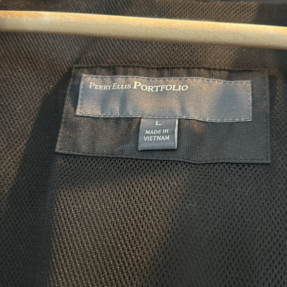 Perry Ellis - light bomber - large - Picture 2 of 3